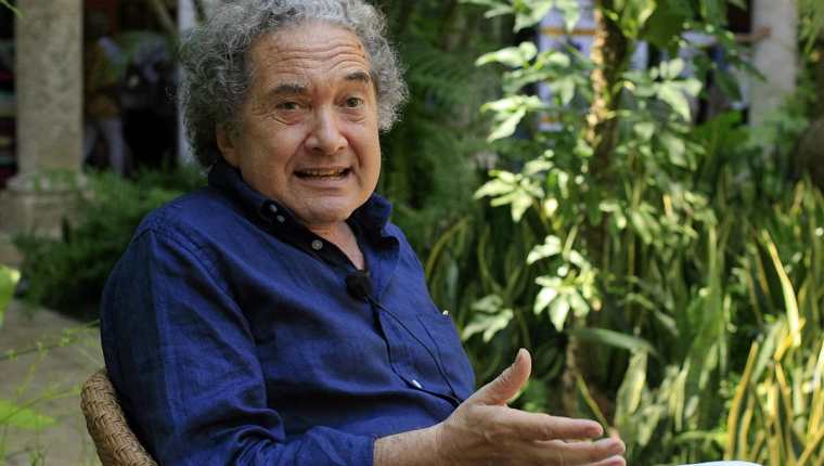 El escritor Ricardo Piglia era una de las voces referentes en la literatura argentina. (Foto Prensa Libre: EFE)
