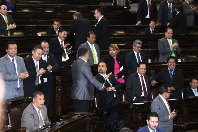 Con 89 votos a favor el Congreso aprobó una nueva Ley de Servicio Civil para dicho orgáno del Estado. (Foto Prensa Libre: Paulo Raquec)