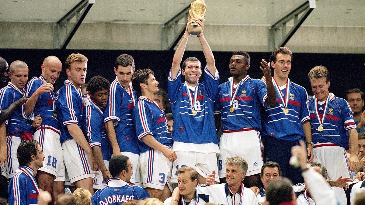 Este año se cumplen dos décadas del éxito de la selección de Francia en la Copa del Mundo de 1998. (Foto Prensa Libre: AFP)