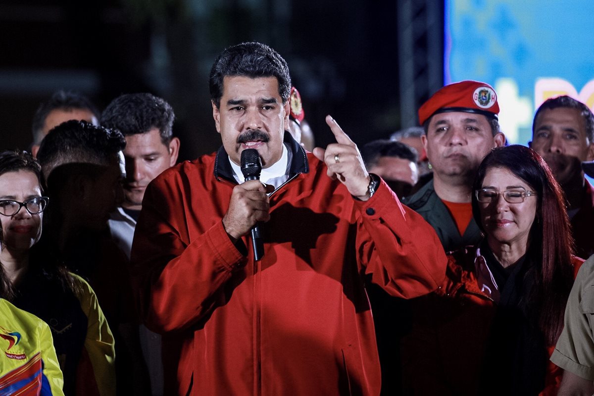 La votación de la Asamblea Nacional Constituyente comenzó entre nerviosismo por el riesgo de violencia. (Foto Prensa Libre: EFE)