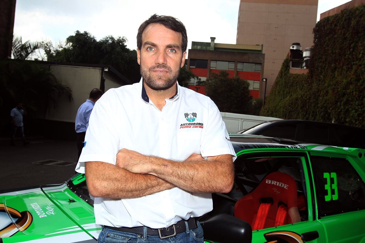 El experimentado Mauricio Roque será parte de las fórmula Mazda y Vintage, en el Gran Premio Mixto Listo. (Foto Prensa Libre: Carlos Vicente)