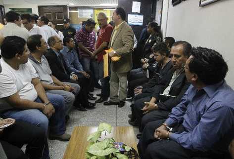 Los detenidos  fueron trasladados al Juzgado Sexto Penal, donde se les informó el motivo de su captura. El lunes próximo serán indagados por el Ministerio Público y podrán rendir su primera declaración.