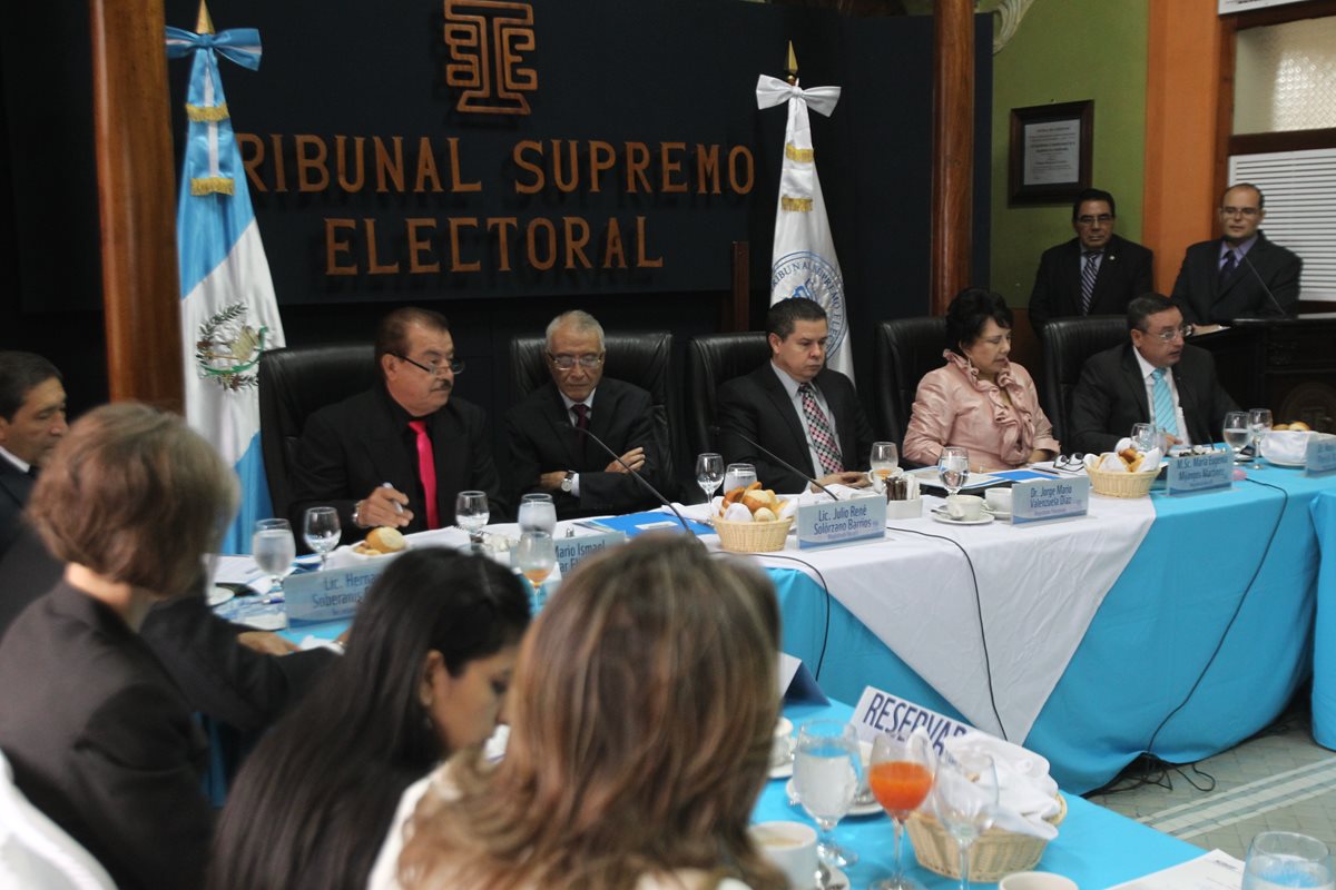 Pleno de magistrados del Tribunal Supremo Electoral. (Foto Prensa Libre: Hemeroteca PL)