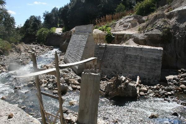 la obra está suspendida desde agosto último.