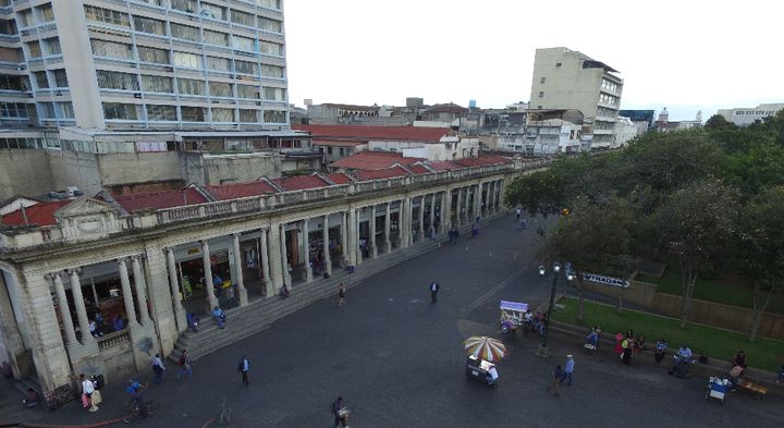 El edificio está próximo a arribar al centenario de su construcción. (Foto Prensa Libre: Álvaro Interiano).