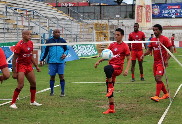 Xelajú entrenó esta mañana listo para el partido de la noche. (Foto Prensa Libre: Carlos Ventura)