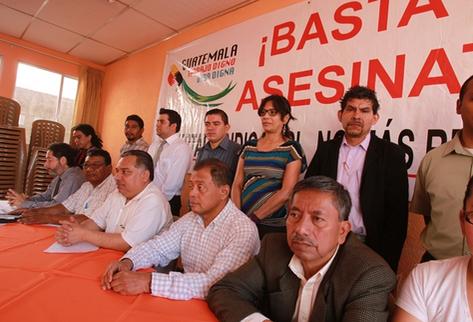 El Movimiento Sindical Autónomo Guatemalteco y los Sindicatos Globales manifestaron su rechazo a la decisión del Ejecutivo de fijar en Q1 mil 500 el salario mínimo en cuatro circunscripciones económicas. (Foto Prensa Libre: Estuardo Paredes)
