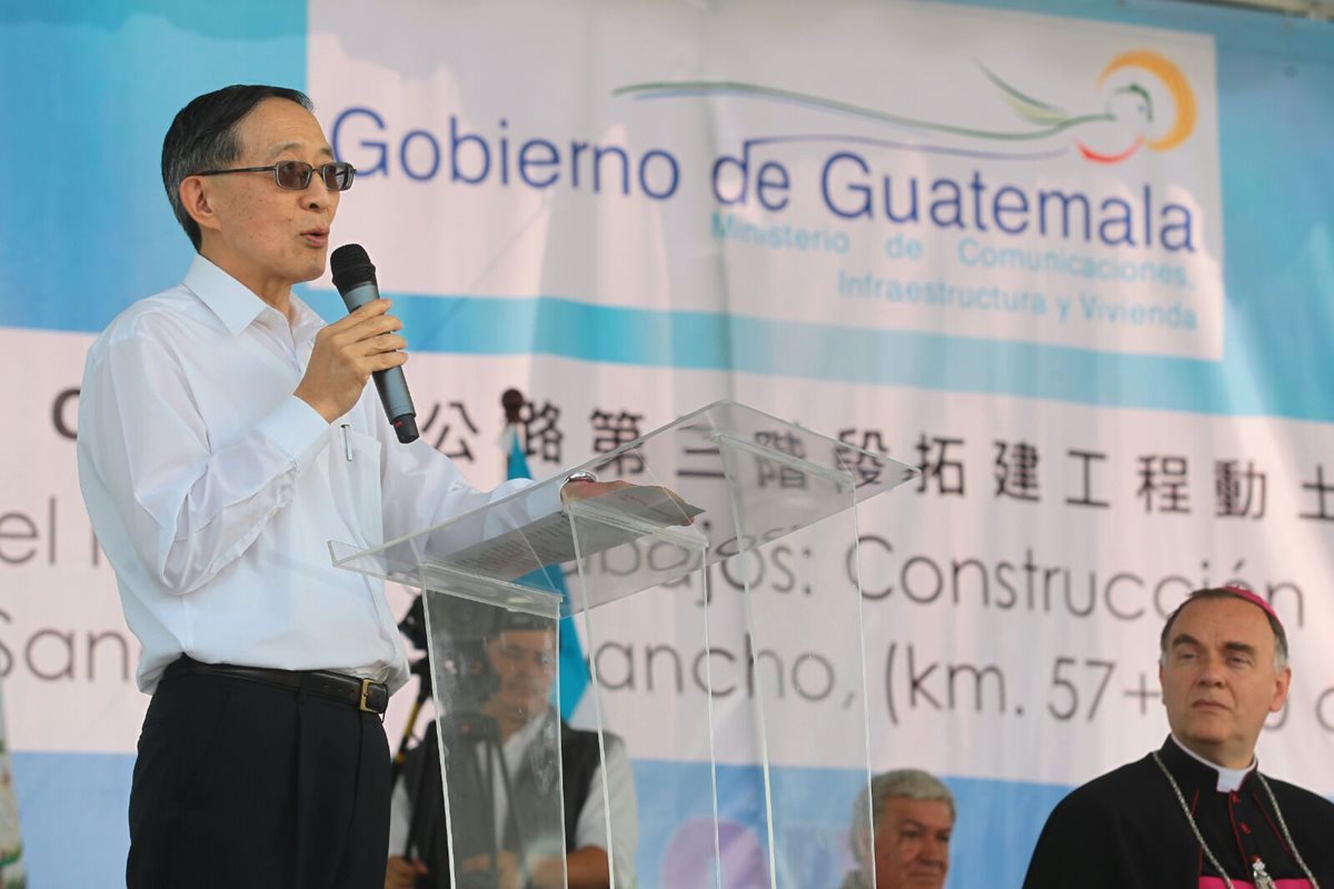 Canciller taiwanés inaugura tercera fase de tramo carretero