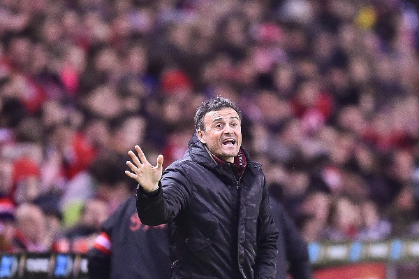 El técnico del Barcelona, Luis Enrique acumula 31 partidos sin perder. (Foto Prensa Libre: AP)