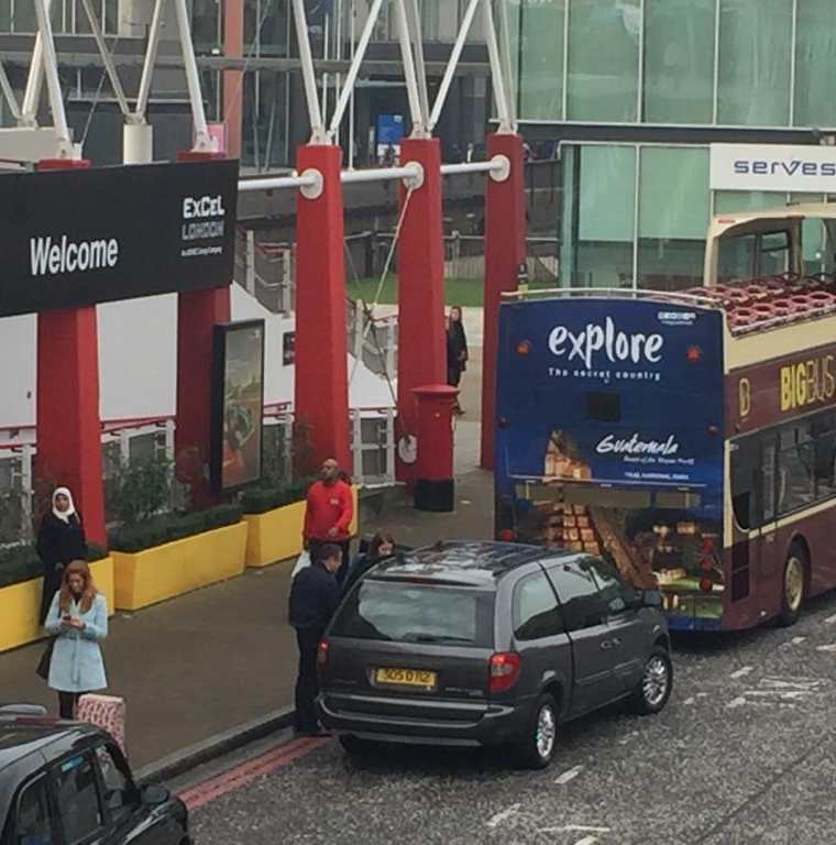 Se instaló en buses en Londres una campaña de promoción de Guatemala como destino turístico. (Foto, Prensa Libre: Inguat).