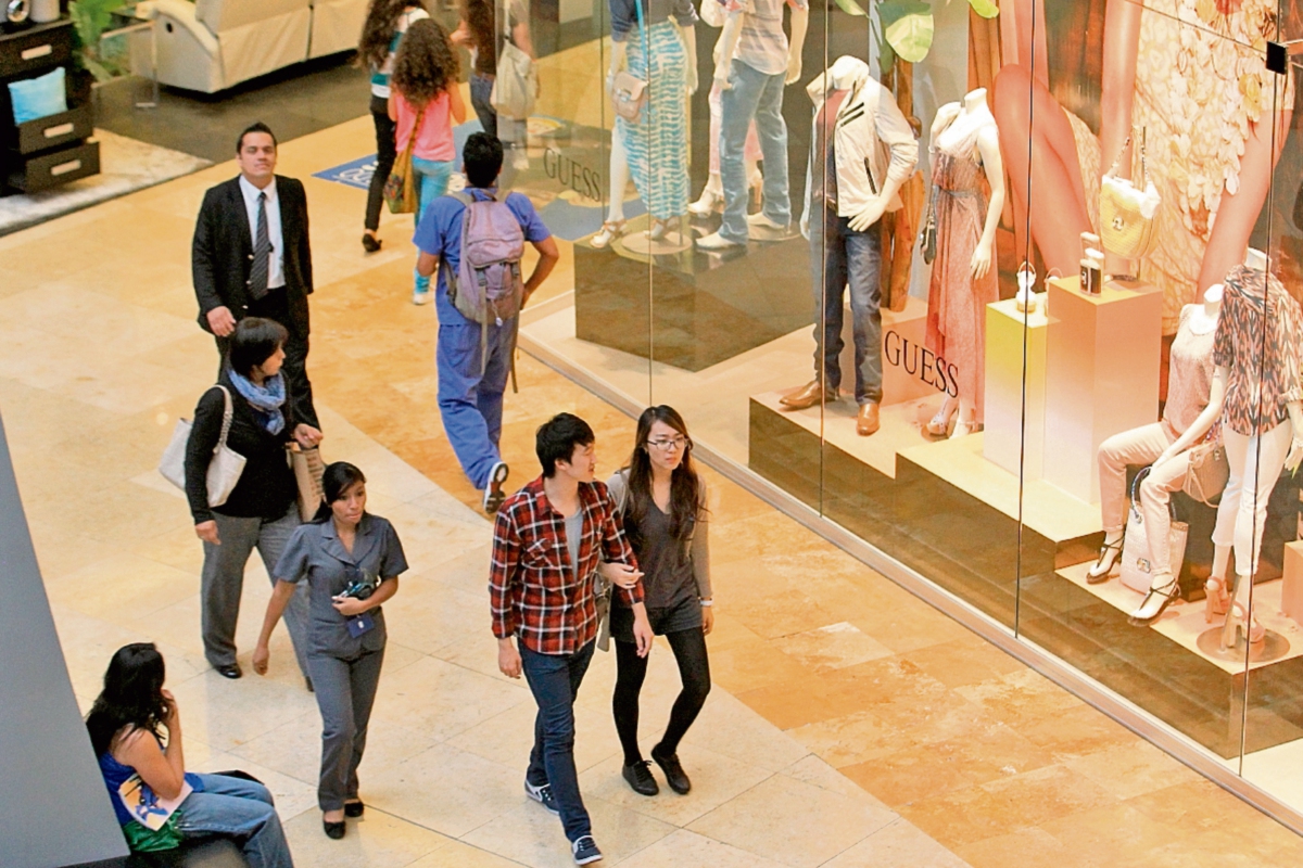 El centro comercial ofrece novedades. (Foto Prensa Libre: Álvaro Interiano)