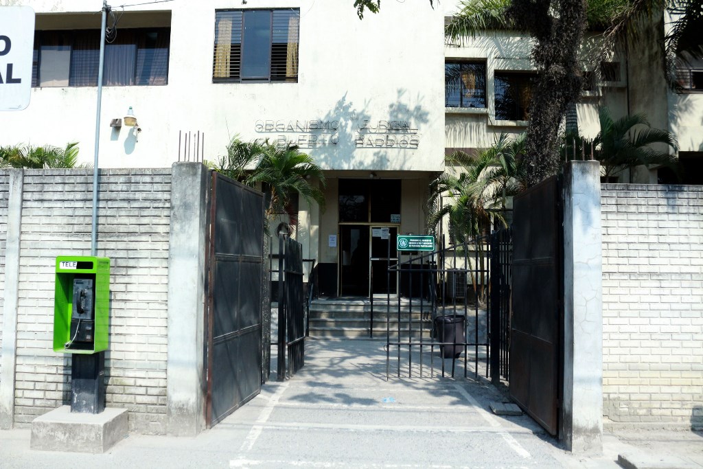 Sede de tribunales de Puerto Barrios, Izabal, donde fue emitida sentencia 25 años de cárcel contra Philips Danilo Koo Gamboa, por parricidio. (Foto Prensa Libre: Dony Stewart)