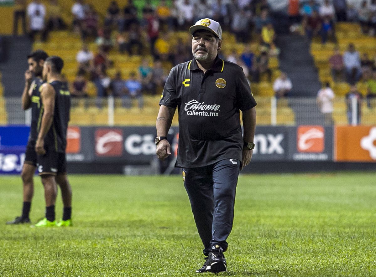 Maradona tuvo un buen inicio en el banquillo de Dorados de Sinaloa. (Foto Prensa Libre: AFP)