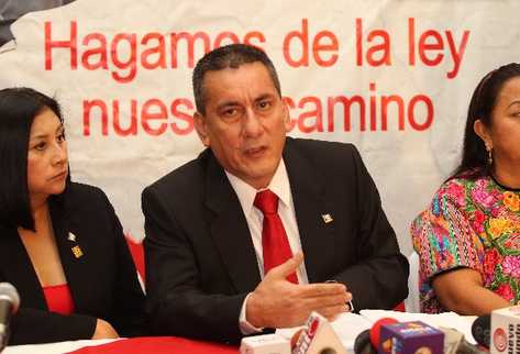 Delia Back y Roberto Villate piden reactivar la pena de muerte en el país.