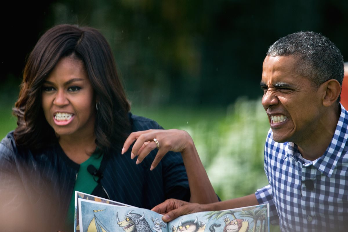 El presidente de EE. UU., Barack Obama, junto a su esposa Michelle durante los festejos de Pascua en la Casa Blanca. (Foto Prensa Libre: AP).