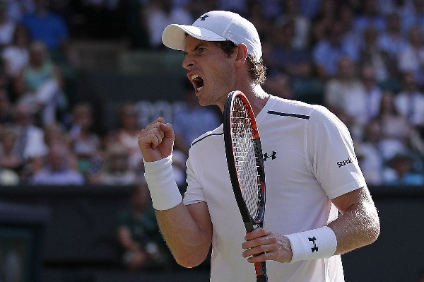 El británico Andy Murray superó a Dustin Brown y clasificó a tercera ronda. (Foto Prensa Libre: AFP)