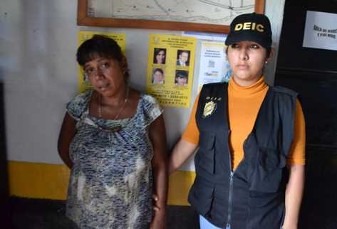 Zulma Xiomara Garcia, fue capturada por el delito de trata de personas en El Progreso (Foto. Prensa Libre. Hugo Oliva)
