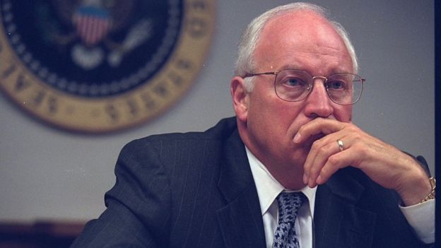 Tras los ataques del 11 de septiembre de 2001, el vicepresidente de Estados Unidos, Dick Cheney, advirtió que trabajarían el "lado oscuro". GETTY IMAGES