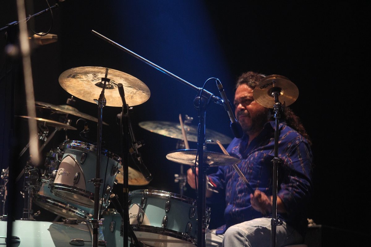Lenín González fue un destacado baterista, músico y productor. El pasado lunes 26 de febrero falleció por un paro cardíaco. (Foto Prensa Libre: Keneth Cruz).