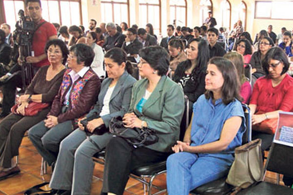 Miembros de la sociedad civil piden en la CC que el proceso para magistrados sea corregido.