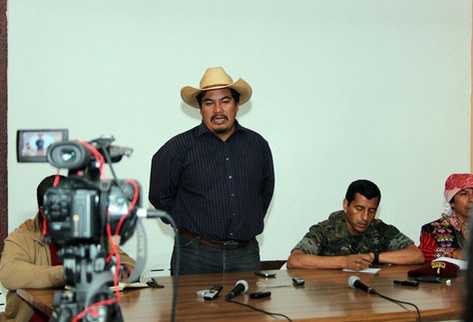 Daniel Pascual ofrece declaraciones en la conferencia de prensa ofrecida en la cabecera de Jalapa. (Foto Prensa Libre: Hugo Oliva).