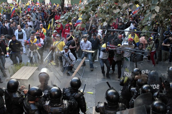 Ecuador dividido enfrenta intensa jornada de manifestaciones