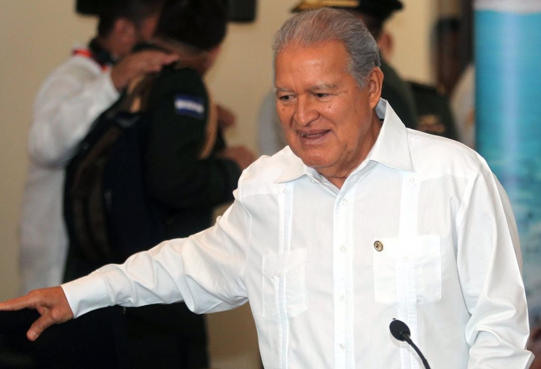 El Estado Mayor Presidencial de El Salvador se encarga de resguardar la seguridad del presidente, Salvador Sánchez Cerén. (Foto Prensa Libre: AFP).