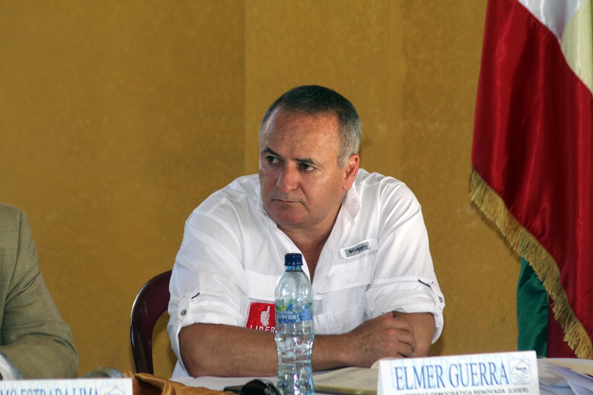 Élmer Guerra, alcalde de Jalapa, durante una conferencia de prensa. (Foto Prensa Libre: Hugo Oliva)