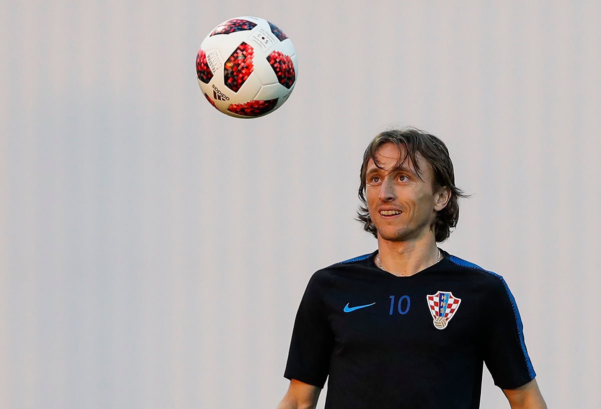 Modric ha sido una de las piezas claves de la Selección de Croacia en el Mundial. (Foto Prensa Libre: AFP)