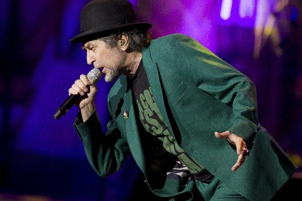 El cantautor español Joaquín Sabina canceló su concierto en Tijuana.