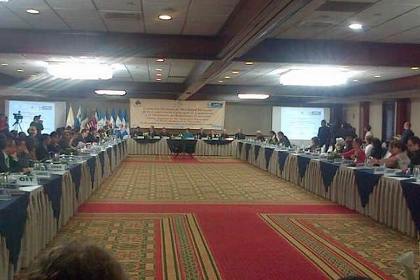 El foro sobre migraciones se realiza en un hotel capitalino. Foto Prensa Libre: Sergio Morales<br _mce_bogus="1"/>