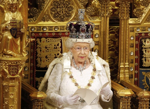 La reina Isabel II, de 90 años, no conmemorará el acontecimiento.(Foto Prensa Libre:EFE).