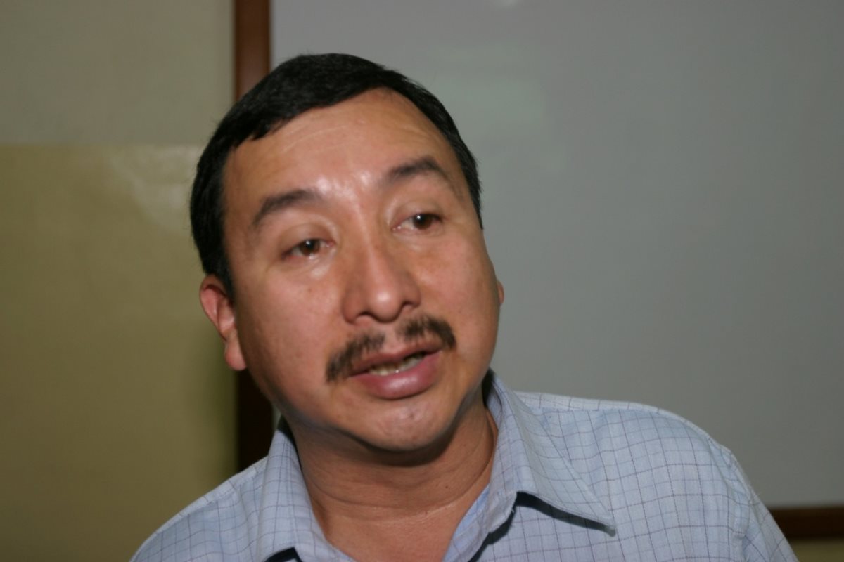 El sindicalista Victoriano Zacarías sufrió un derrame cerebral cuando participaba en un foro en Lima, Perú. (Foto Prensa Libre: Hemeroteca PL).