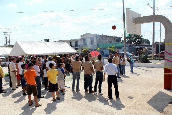 Cancha inaugurada en  colonia San Josesito.