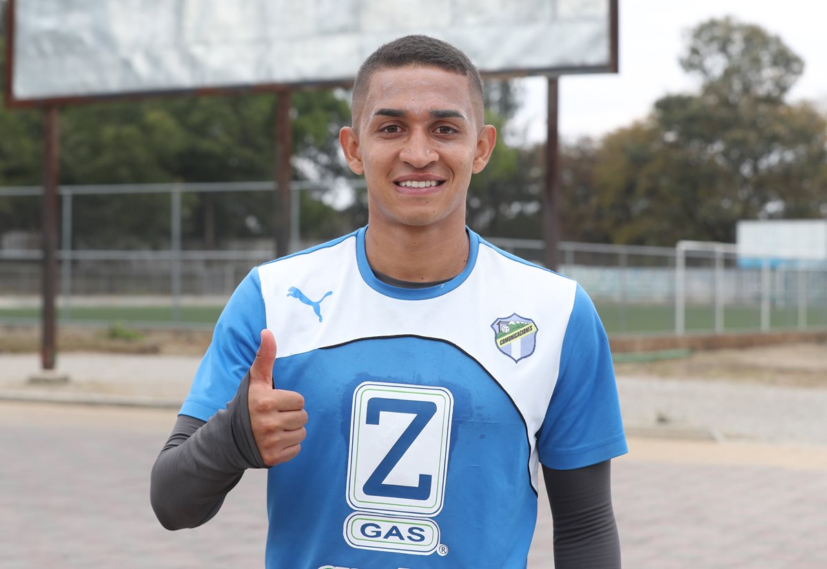 Marvin Ceballos confía en que los cremas obtendrán un buen resultado contra Cobán, este viernes en el estadio Verapaz. (Foto Prensa Libre: Francisco Sánchez).