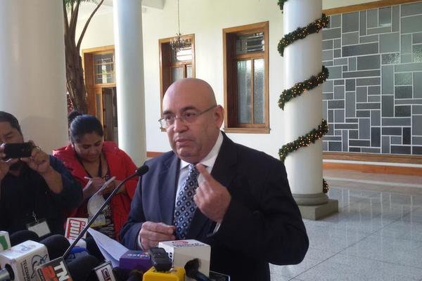 Vocero de Otto Pérez resta, credibilidad a publicación de diario brasileño. (Foto Prensa Libre: Sergio Morales)<br _mce_bogus="1"/>