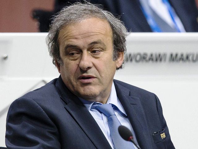 Michel Platini busca reemplazar a Blatter en la presidencia de FIFA. (Foto Prensa Libre: EFE)