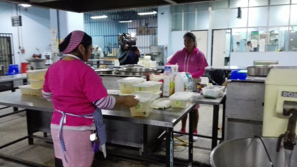 Por la crisis el hospital no puede darle la dieta necesaria a los enfermos. (Foto Prensa Libre: Glenda Sánchez)