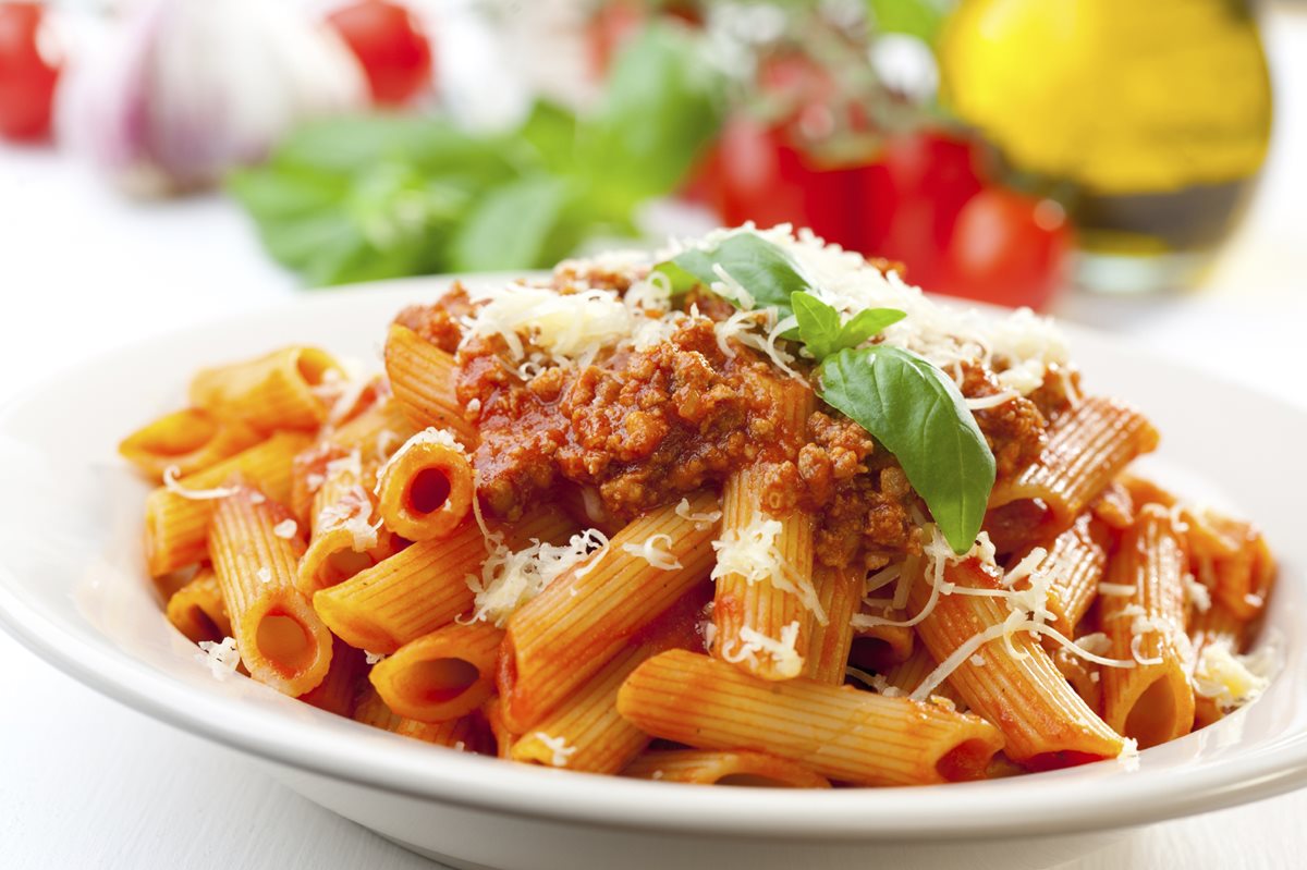 La pasta es rica en carbohidratos, los cuales suelen asociarse al aumento de peso; sin embargo, un nuevo estudio relaciona este alimento con la reducción de grasa abdominal. (Foto Prensa Libre: Hemeroteca PL)