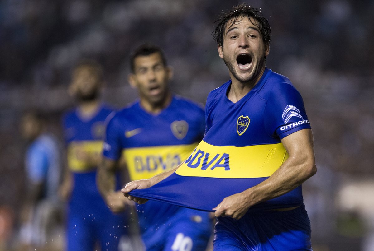 Nicolás Lodeiro contribuyó con un gol en la victoria 4-1 sobre Aldosivi. (Foto Prensa Libre: EFE)