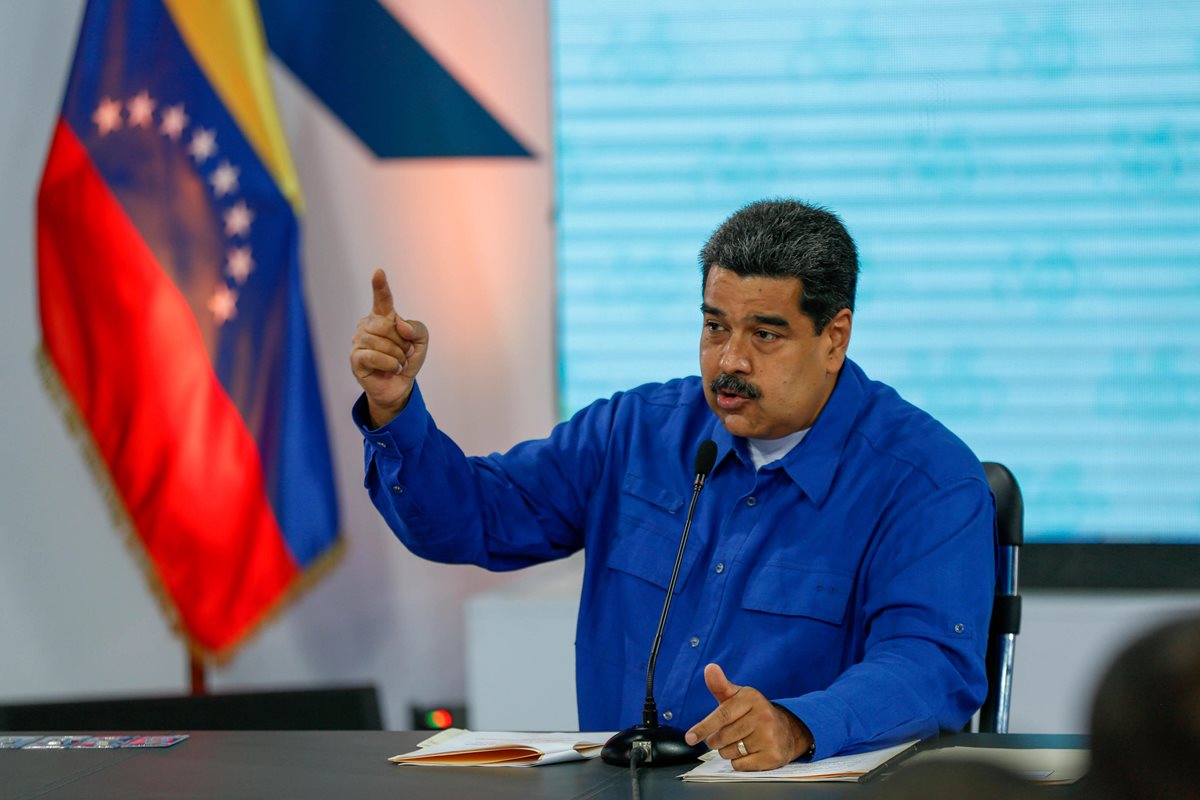 Maduro anunció el aumento del salario mínimo integral un 95%. (Foto Prensa Libre: EFE)