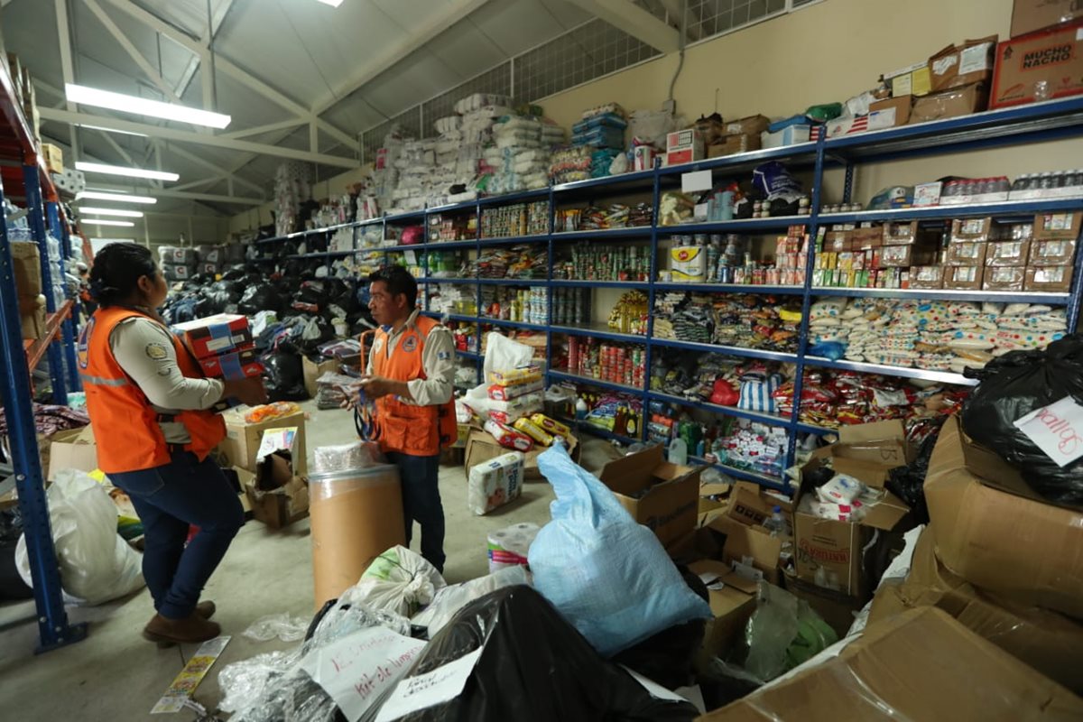 La bodega de CONRED en Escuintla recibe toda la ayuda enviada de los centros de acopio, instituciones y organizaciones.