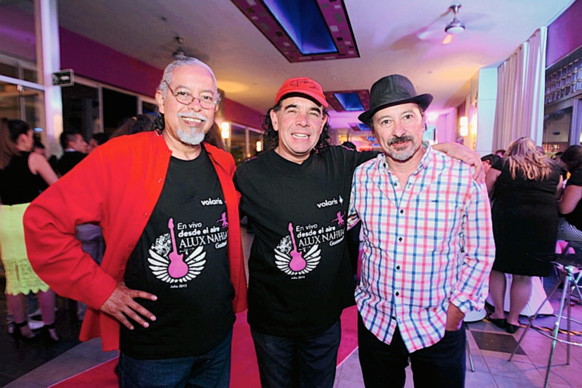 El grupo nacional ofrecerá el jueves el primer concierto a 30 mil pies de altura. (Foto Prensa Libre, Keneth Cruz)