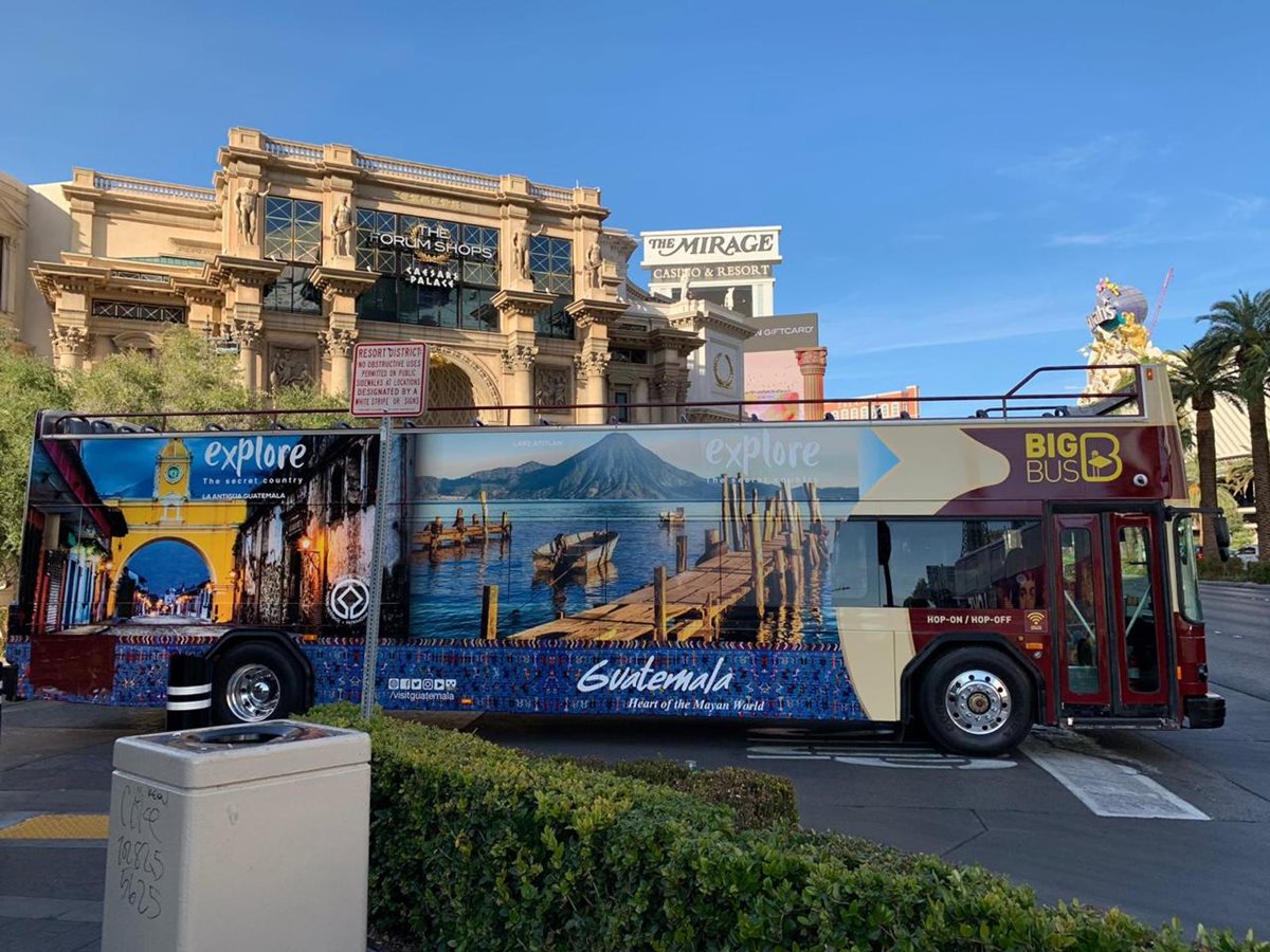 En Las Vegas, Nevada, Estados Unidos, la campaña se encuentra en buses, según las imágenes del Inguat que muestran la promoción (Foto, Prensa Libre: Inguat).