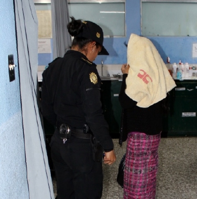 Ramos fue  capturada el pasado 19 de febrero en Joyabaj, Quiché, acusada de femicidio. (Foto Prensa Libre: Oscar Figueroa)