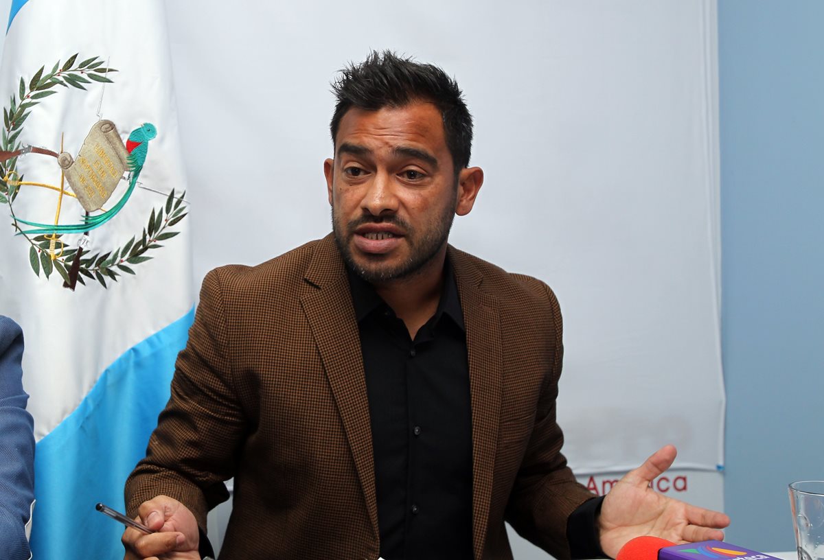 Carlos Ruiz ha manifestado en más de una ocasión su deseo de presidir la Fedefut y empezar un cambio a favor de los futbolistas. (Foto Prensa Libre: Hemeroteca PL)