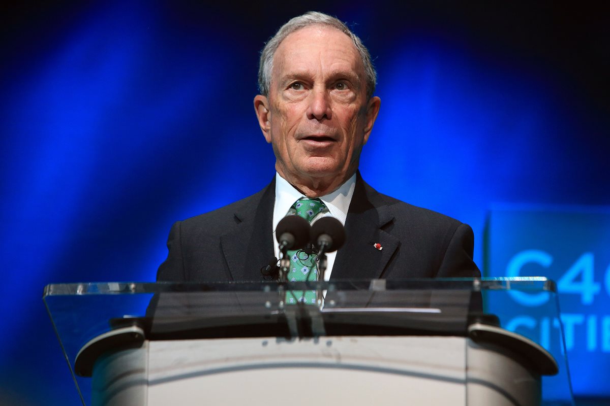 Foto de archivo del 3 de diciembre del 2015 en donde figura el exalcalde de Nueva York, Michael Bloomberg. (Foto Prensa Libre: AP).