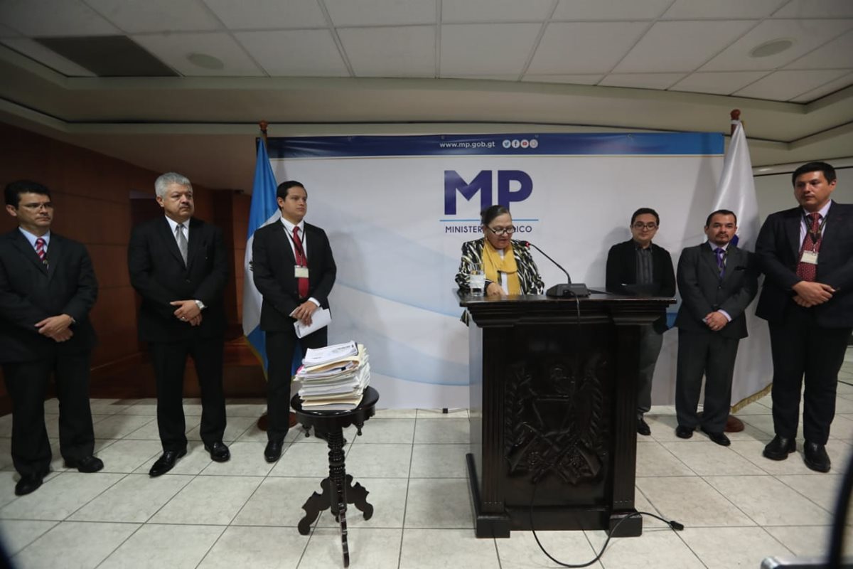La jefa del MP Consuelo Porras anunciaba en octubre del 2018 la creación de una comisión revisora de las jefaturas de fiscalías, luego de señalar un proceso viciado en la designación de los responsables. (Foto Prensa Libre: Hemeroteca PL)