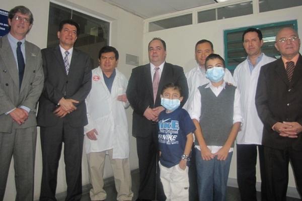 Pacientes se recuperan de transplante renal. (Foto cortesía del Hospital Roosevelt)