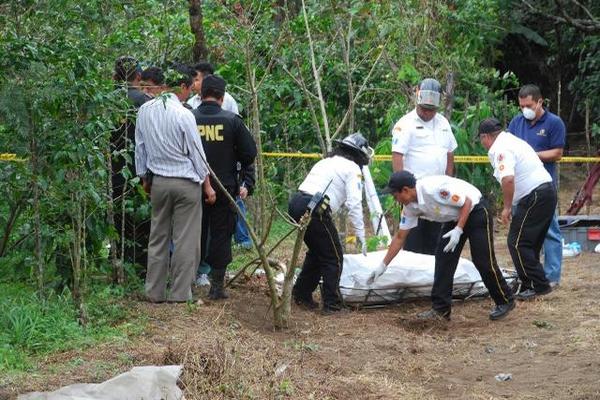 Un hombre fue atacado con machete en un sector de San Juan Alotenango, Sacatepéquez. (Foto Prensa Libre: Miguel López)